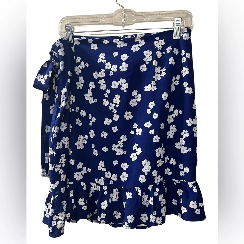 COPY - Mix it Floral Blue Wrap Mini Skirt Size 12